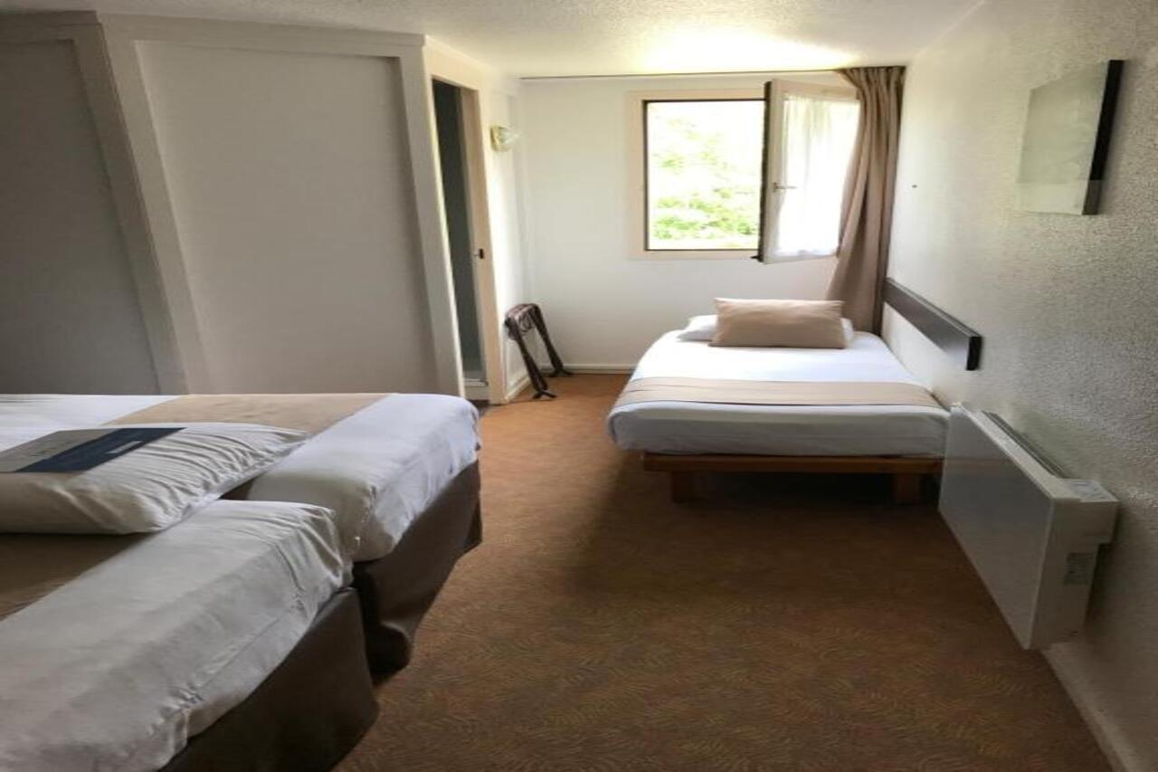 กีริอ๊าด เอแปร์ไนย์ Hotel เอแปร์เน ภายนอก รูปภาพ